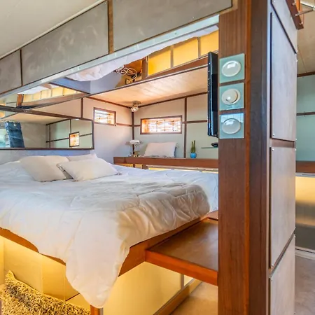 Boat, Vintage Yacht Botel Bordeaux